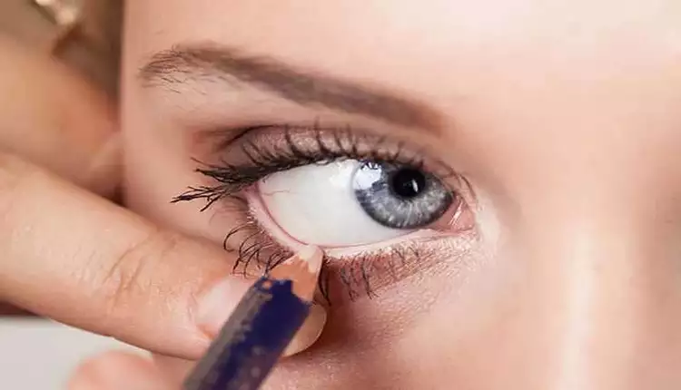 خط چشم سفید برای عروسکی شده چهره